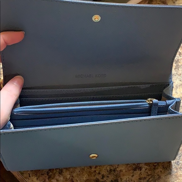 Wallet. - Picture 2 of 2